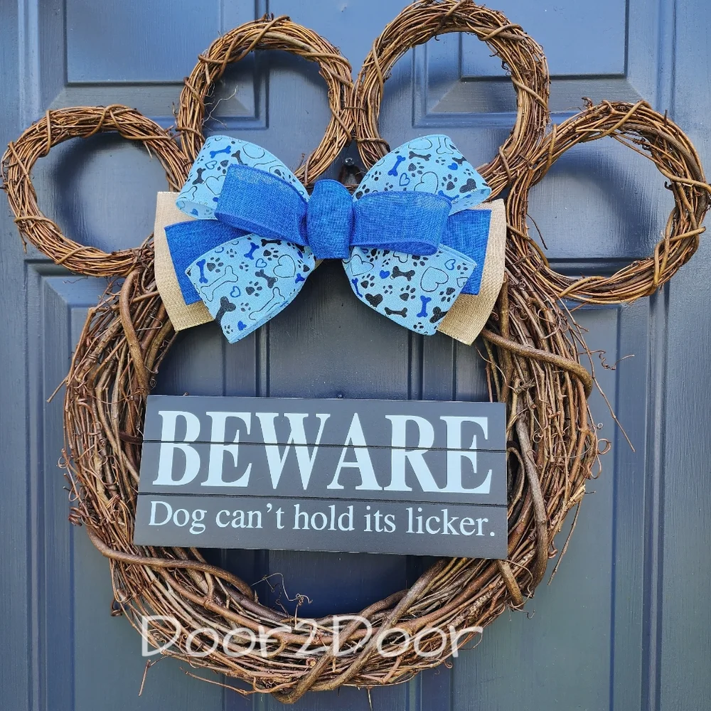 Beware Welcome Paw Wreath 🐾